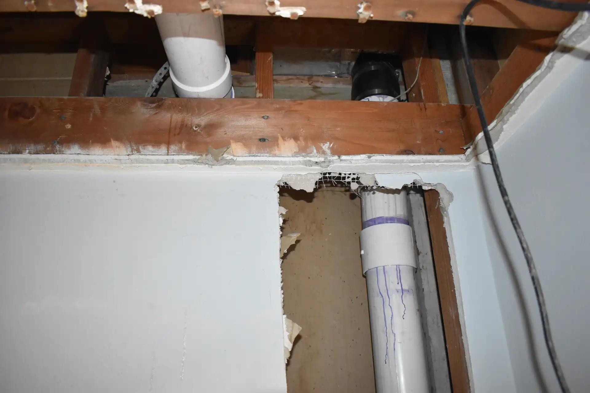 Cast iron pipe replacement Miami - modern PVC piping installed in Miami-Dade County home